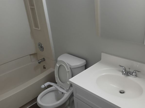 1 Richardson Ct #6
