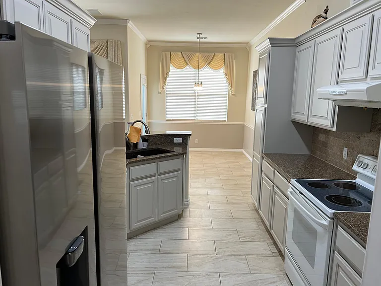9601 Southlake Dr — Photo 11