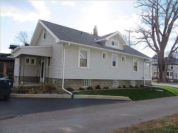 2nd image of 714 N Main St