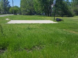 208 S Center St, New Boston, TX 75570