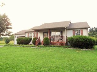 18 Hill Top Ct, Waynesburg, KY 40489