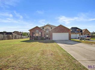 26133 Myrtlewood Ct, Denham Springs, LA 70726