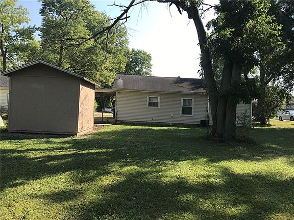 4th image of 113 Foster Ave