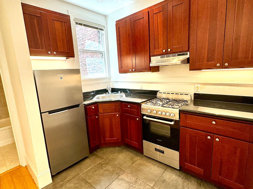 1st image of 646 Ofarrell St APT 11