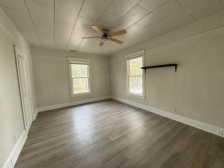 220 N Beaumont Ave #2 — Photo 12