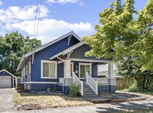 128 NW 9th St, McMinnville, OR 97128