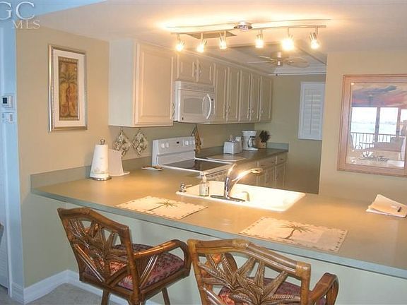 5th image of 1901 Clifford St APT 403