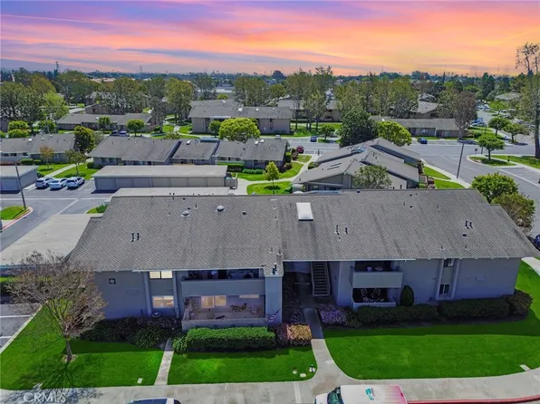 8866 Tulare Dr Unit 301C, Huntington Beach, CA 92646