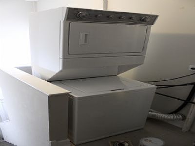 2nd image of 1249 W Winnemac Ave APT 2F