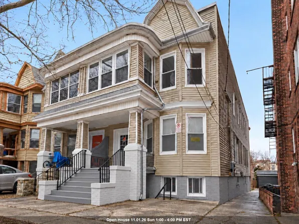 311 Union Street image 1 of 19
