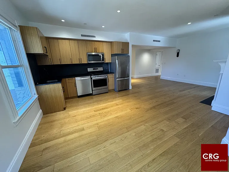 31 Gardner Rd #200A — Photo 2