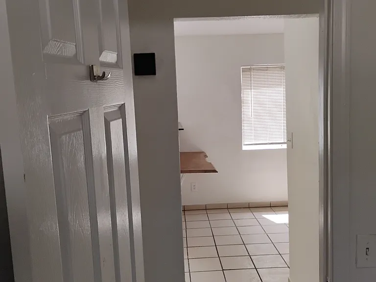 3233 W Melvin St #4 — Photo 19