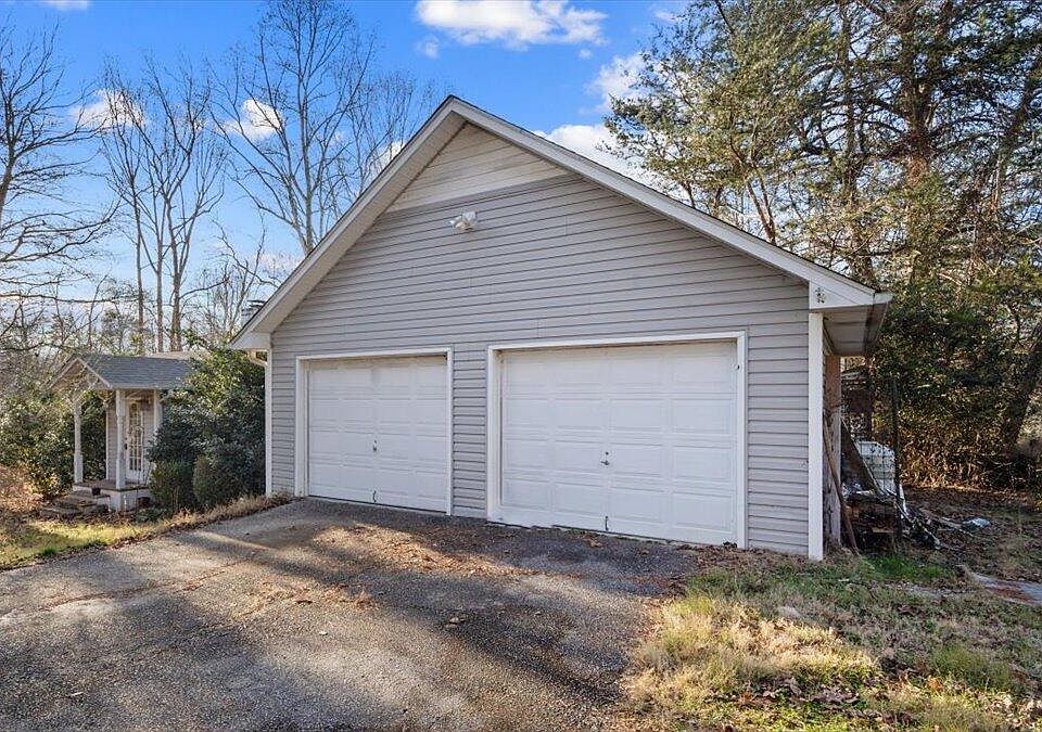 7002 Riverbend Ct, Jamestown, NC 27282 Zillow