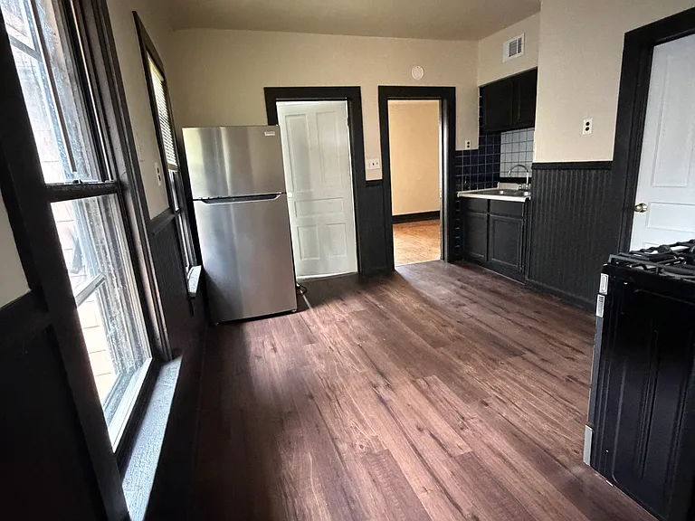 2647 S 28th St #2B — Photo 5