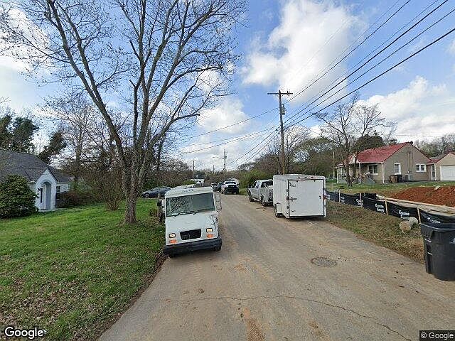 Exterior Neighborhood (street photo)