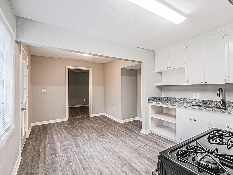 1539 Pleasantville Dr — Photo 5