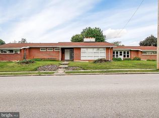 300 George St, Hanover, PA 17331