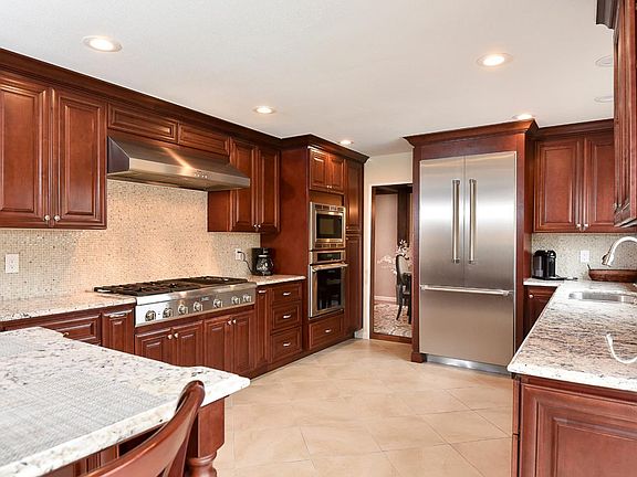 2nd image of 15540 La Pala Ct