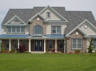 4347 Wyndemere Cir, Lowhill Township, PA