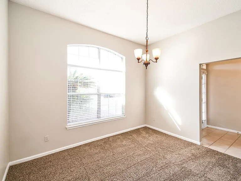 413 Cottage Cove Ct — Photo 5