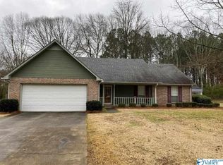 1302 Fulton St, Albertville, AL 35950