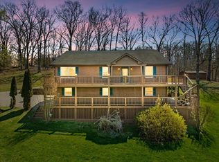 4660 Blue Heron Dr, Christiansburg, VA