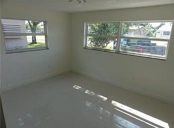 4th image of 7521 NW 23rd St