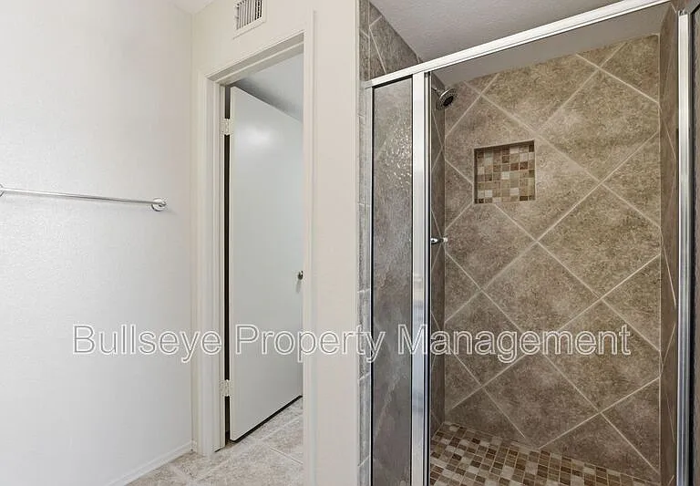 18624 N 93rd Ave — Photo 20