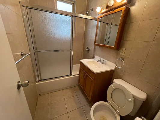 Rented by Metropolis International Realty Inc. | media 18