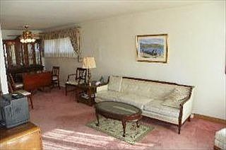 3rd image of 3144 W 101st Pl