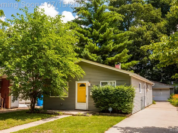 27842 Lenox Ave, Madison Heights, MI 48071