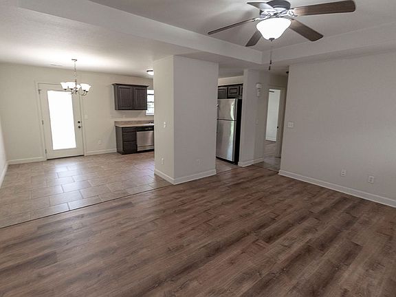 3rd image of 4709 Dehaven Dr