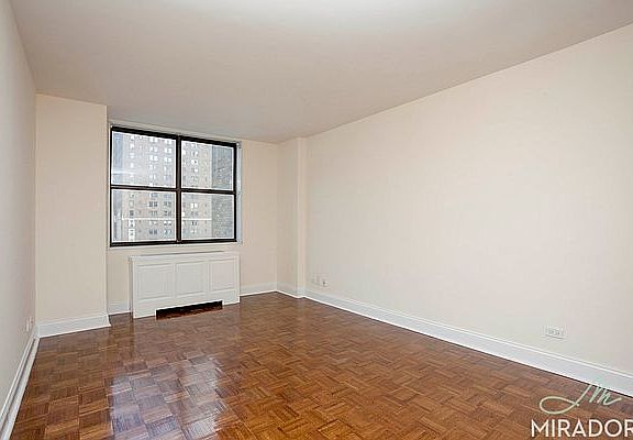 3rd image of 330 E 39th St APT 9L