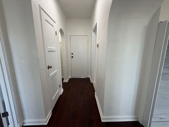 3rd image of 512 N Alexandria Ave APT 207