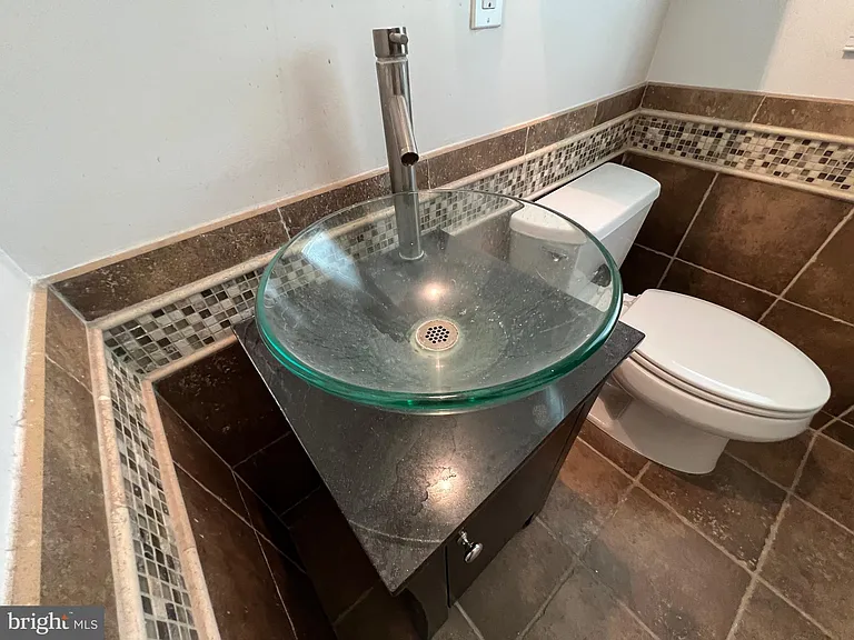 504 Walnut Dr — Photo 23