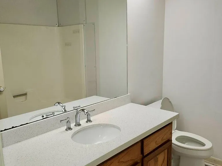 2118 Hickory Lawn Dr — Photo 10