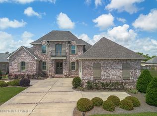 391 Fly Away Ct, Biloxi, MS 39531