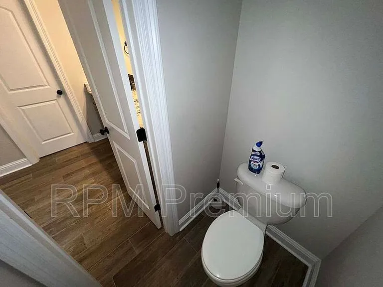 6212 Lake Edge Dr — Photo 22