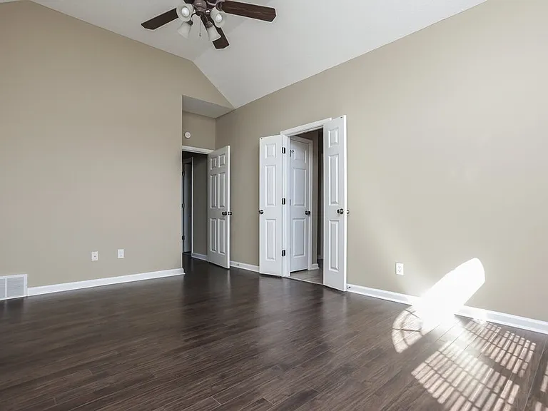 10183 Tall Hickory Dr — Photo 7