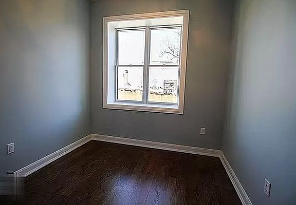 5th image of 640 Marcy Ave #1F