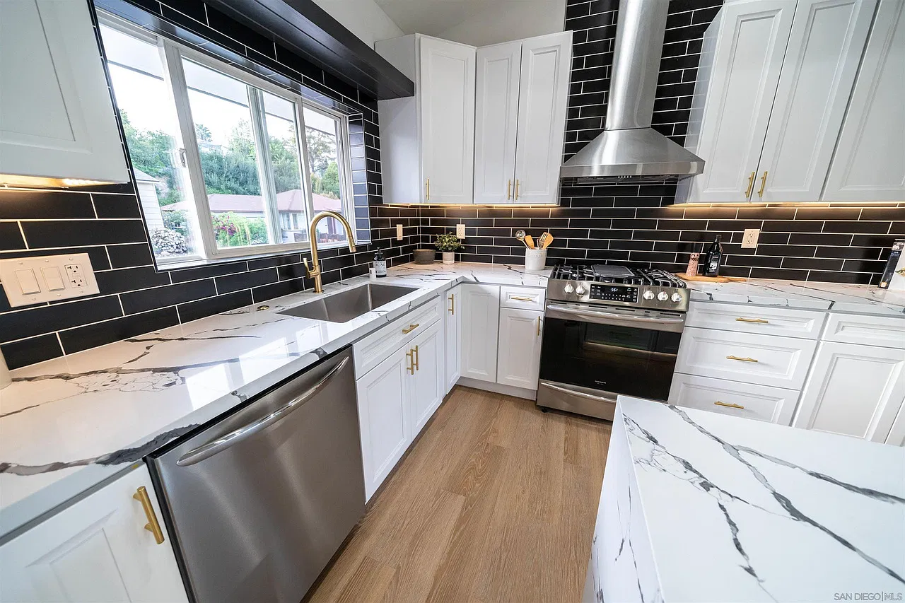 4367 Lerida Drive - 1 — Photo 3