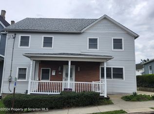 1122 N Irving Ave, Dunmore, PA