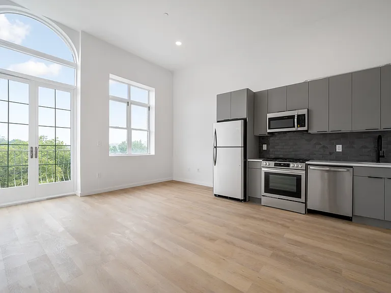 234 N 12th St #3F — Photo 1