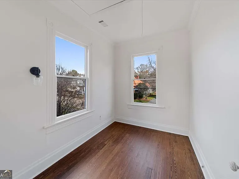 170 Rogers Ave — Photo 25