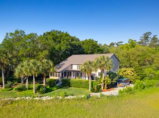 130 E Edgewater Dr, Charleston, SC 29407