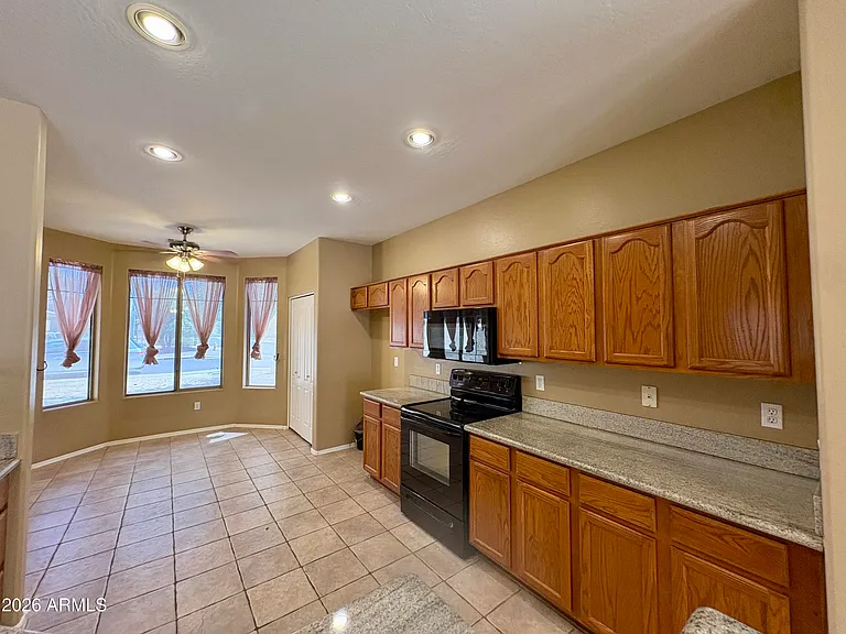 8234 W Salter Dr — Photo 9
