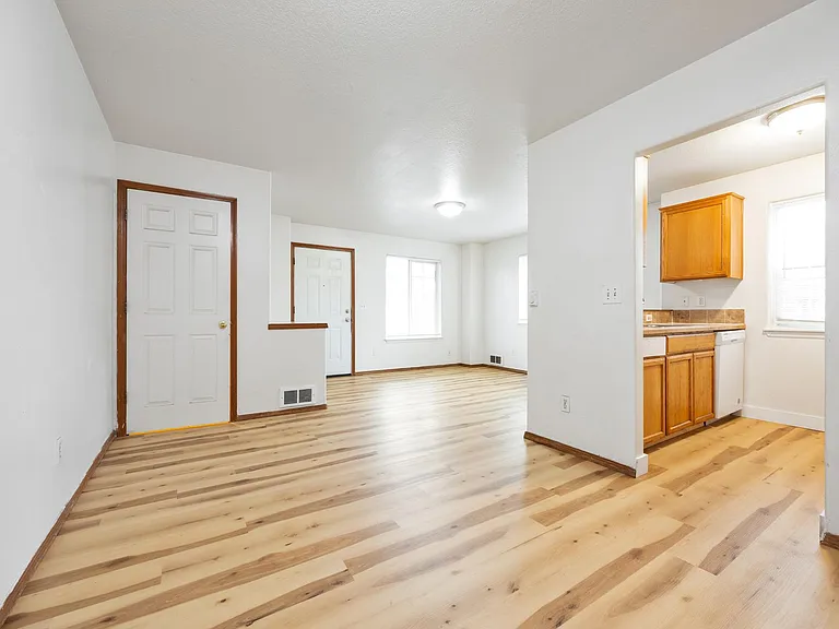 12901 NE Prescott Dr #B — Photo 7