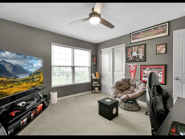 389 Laurel Creek St — Photo 19