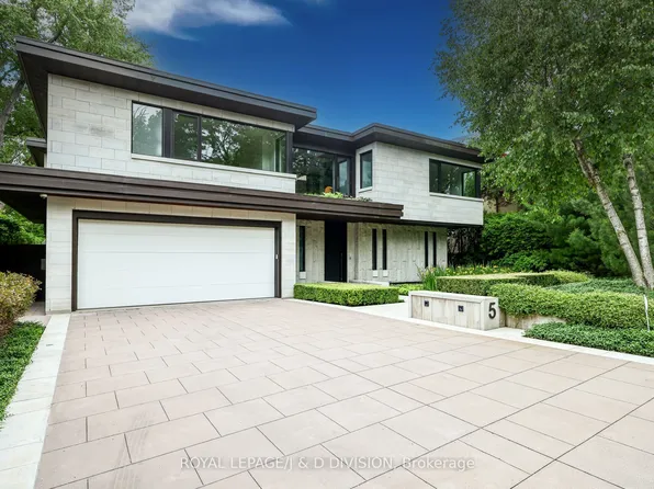5 Brookfield Rd, Toronto, ON M2P 1B1