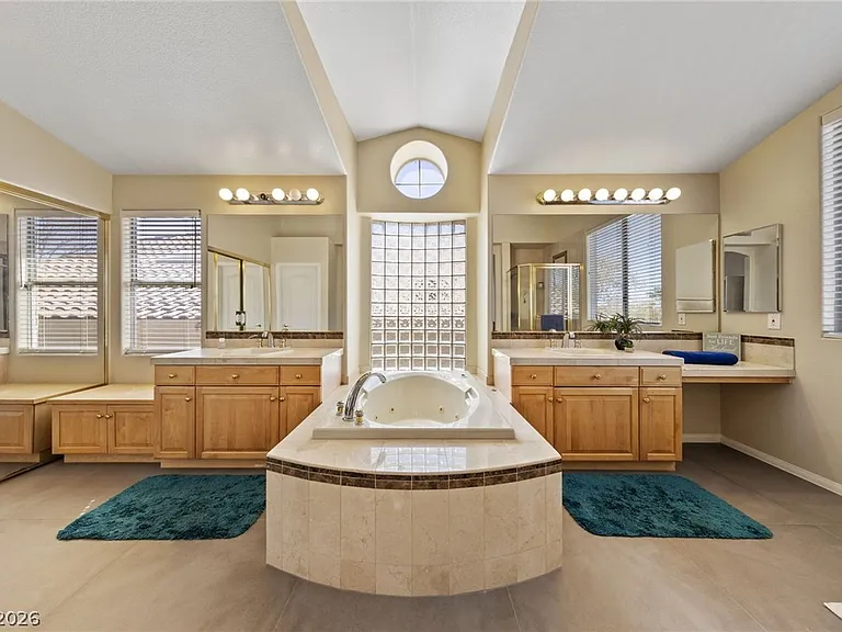 2066 Jupiter Hills Ln — Photo 22